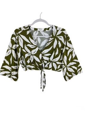 Haver & Blair NWOT Olive White Leaf Print Cropped‎ Button Front Tie Waist Top L